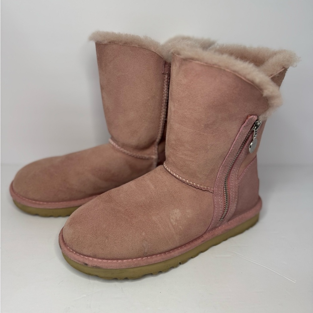 UGG Girls Pink Suede Shearling Lined Winter Boots with Side Zipper Size 7